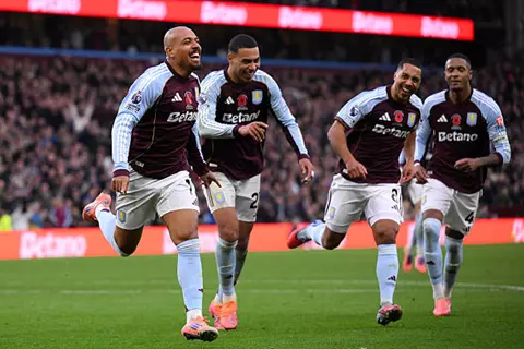 استعاد انتصاراته.. أستون فيلا يقسو على بورنموث في الدوري الإنجليزي